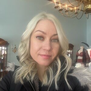 Meet your Posher, Lisa